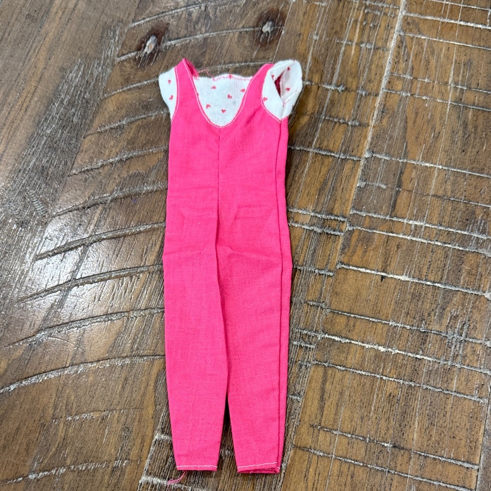 Barbie vintage 1984 #7906 Bright Pink doll Romper